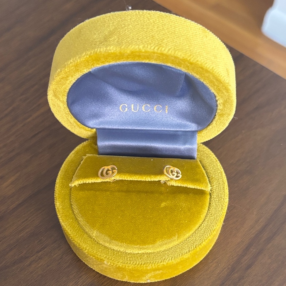 Gucci 18k Gold Double G Stud Earrings with Yellow Velvet Box